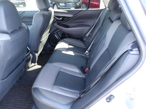 Used 2021 Subaru Outback Onyx Edition XT AWD/4WD image 10