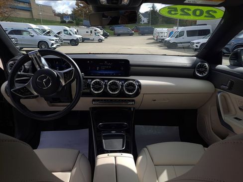 Certified 2025 Mercedes-Benz CLA 250 4MATIC image 13