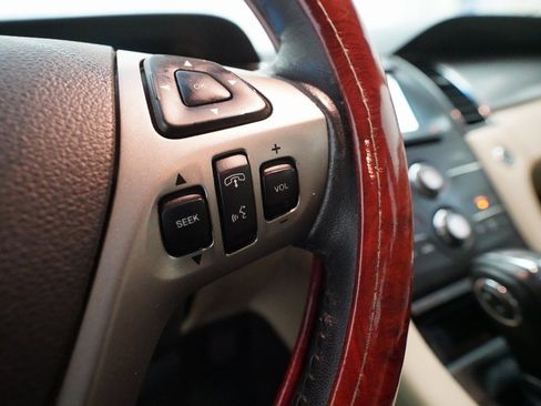 Used 2016 Ford Taurus SEL w/ Equipment Group 201A image 20