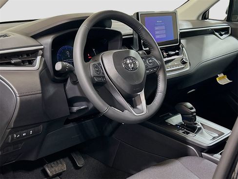 New 2026 Toyota Corolla Cross LE image 7