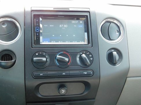 Used 2005 Ford F150 XLT RWD image 10