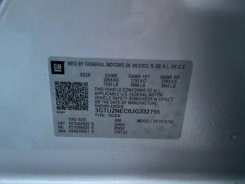 Used 2018 GMC Sierra 1500 SLT image 15