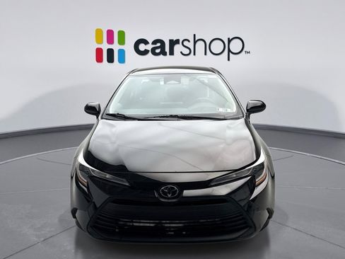 Used 2023 Toyota Corolla LE w/ Carpet Mat Package (TMS) image 8