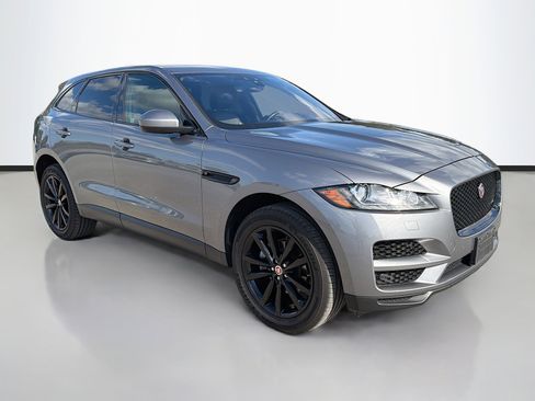 Used 2020 Jaguar F-PACE Prestige image 7