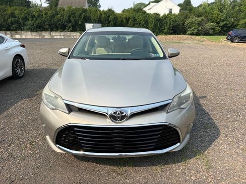 Used 2016 Toyota Avalon XLE Premium FWD image 2