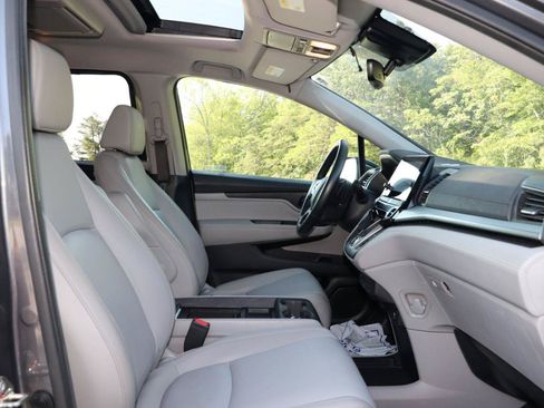 Used 2018 Honda Odyssey Touring image 31