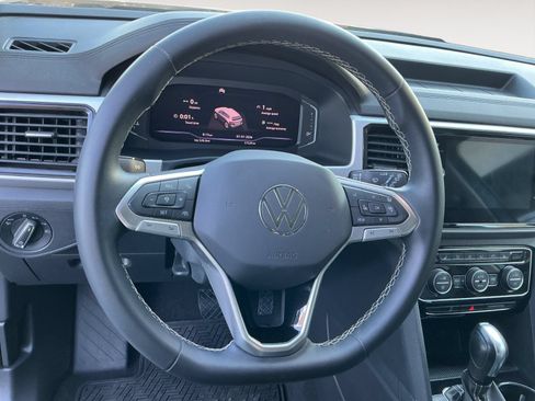 Used 2023 Volkswagen Atlas SEL AWD/4WD image 12