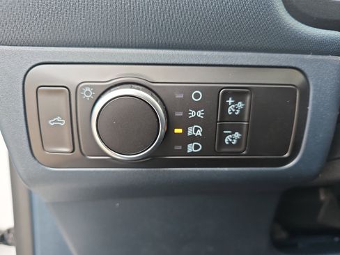 New 2025 Ford Maverick XL w/ Equipment Group 102A image 28