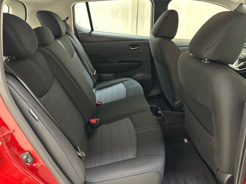 Certified 2023 Nissan Leaf SV Plus image 19