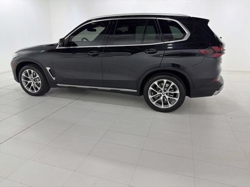 Certified 2024 BMW X5 xDrive40i AWD/4WD image 2