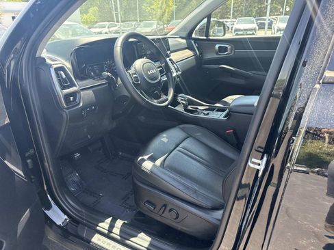 Used 2023 Kia Sorento S w/ Panoramic Sunroof Package AWD/4WD image 19