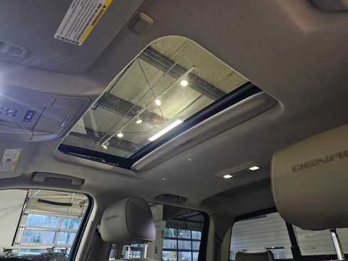 Used 2014 GMC Sierra 1500 Denali image 22