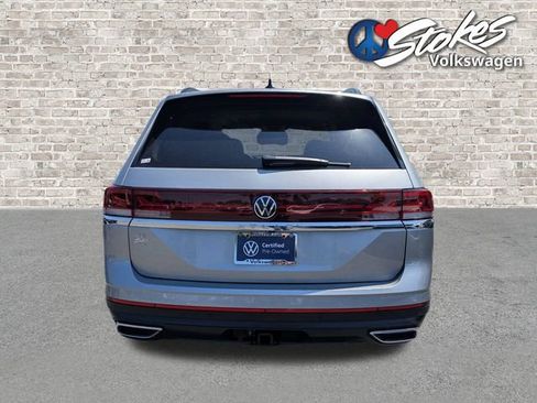 Certified 2025 Volkswagen Atlas SE FWD image 5