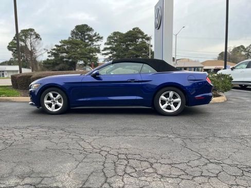 Used 2016 Ford Mustang V6 image 6