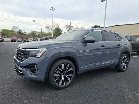 New 2026 Volkswagen Atlas Cross Sport SEL Premium R-Line AWD/4WD image 2