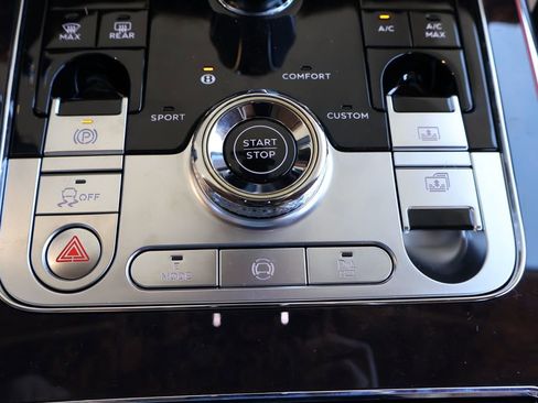 New 2026 Bentley Flying Spur Azure image 29