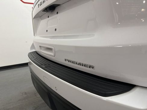 Used 2021 Chevrolet Tahoe Premier w/ Premium Package image 10