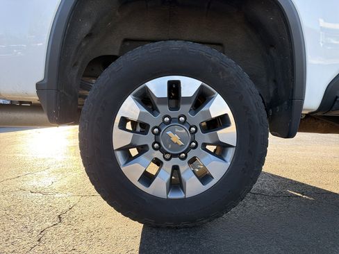 Used 2023 Chevrolet Silverado 2500 Custom w/ Custom Value Package image 32