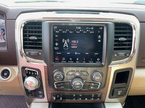 Used 2017 RAM 1500 Laramie w/ Convenience Group AWD/4WD image 19