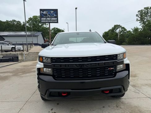 Used 2019 Chevrolet Silverado 1500 Custom Trail Boss w/ Custom Convenience Package AWD/4WD image 4