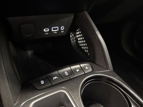 Used 2023 Chevrolet TrailBlazer LT w/ Convenience Package FWD image 19
