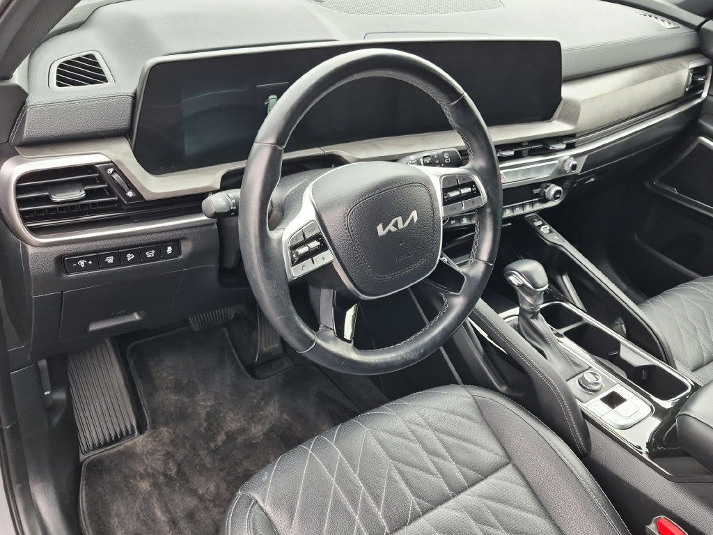 Used 2025 Kia Telluride EX X-Line AWD/4WD image 12