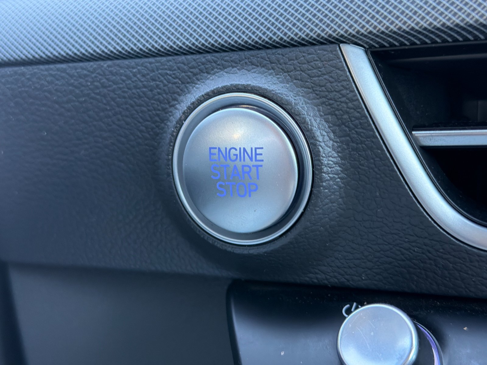 Used 2025 Hyundai Sonata SEL FWD image 21