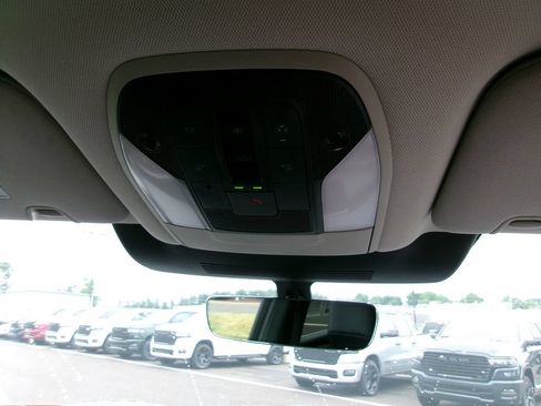 Used 2023 INFINITI QX60 Luxe AWD/4WD image 20