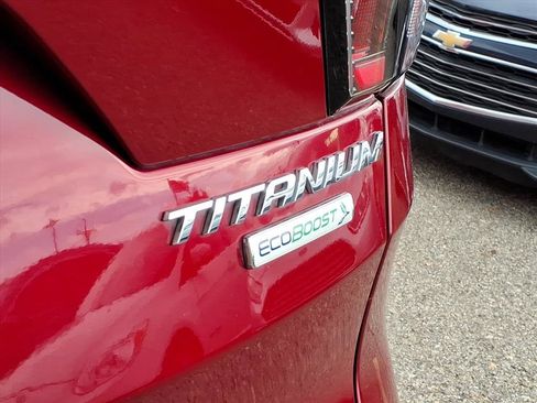 Used 2018 Ford Escape Titanium image 9