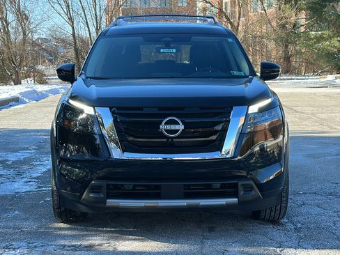 New 2025 Nissan Pathfinder SL w/ Cargo Package image 4
