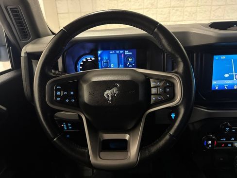 Used 2023 Ford Bronco Black Diamond w/ Sasquatch Package AWD/4WD image 16