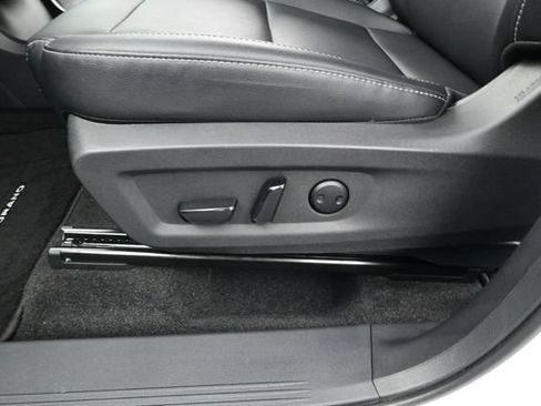 Used 2025 Nissan Murano SL AWD/4WD image 12