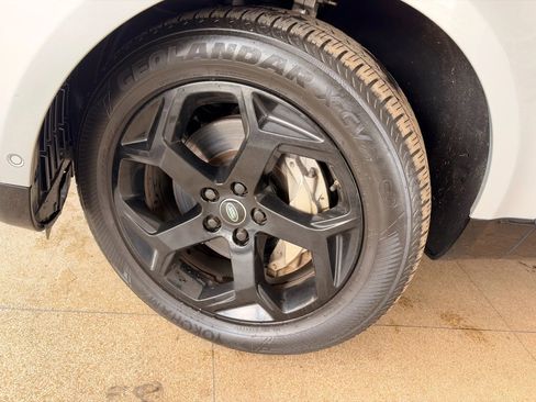 Used 2019 Land Rover Range Rover Sport HSE image 36