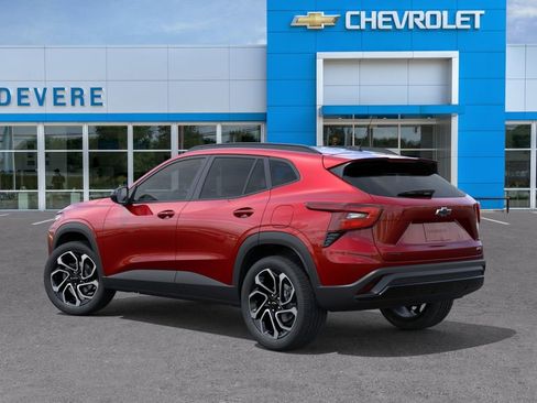 New 2026 Chevrolet Trax RS w/ Driver Confidence Package FWD image 5
