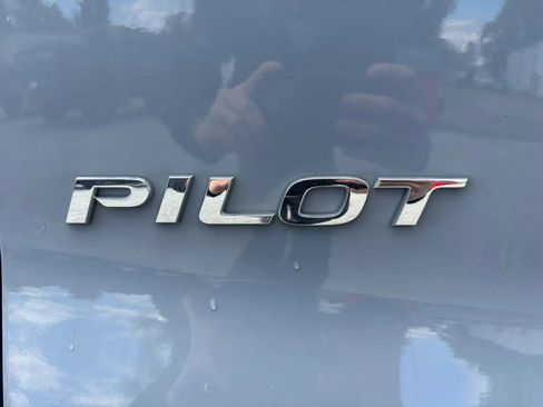 Used 2022 Honda Pilot Elite image 13