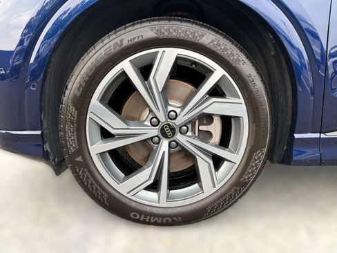 Used 2024 Audi Q4 e-tron Premium Plus w/ Premium Plus AWD/4WD image 12