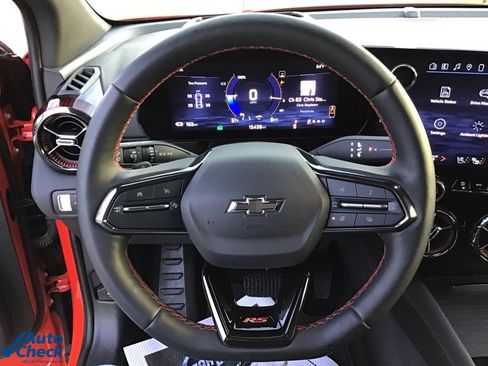 Used 2024 Chevrolet Blazer EV RS image 29