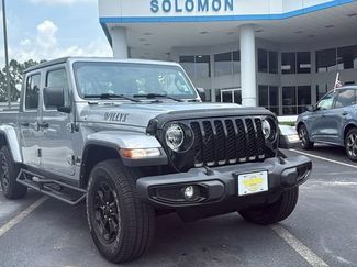 Used 2021 Jeep Gladiator Sport AWD/4WD video 1