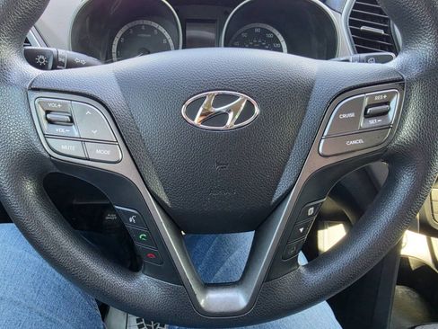 Used 2018 Hyundai Santa Fe Sport FWD image 19