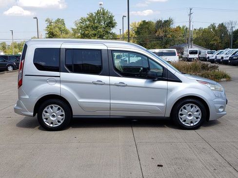 Used 2017 Ford Transit Connect XLT image 7