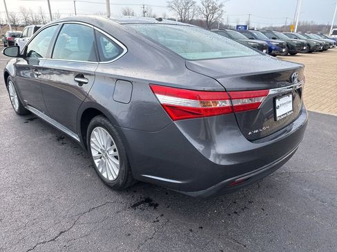 Used 2013 Toyota Avalon XLE Touring FWD image 5
