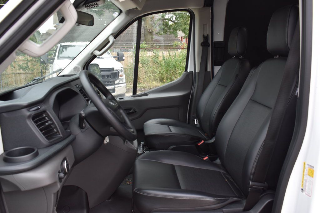Used 2025 Ford Transit 250 148 Medium Roof Extended AWD w/ Load Area Protection Package image 6