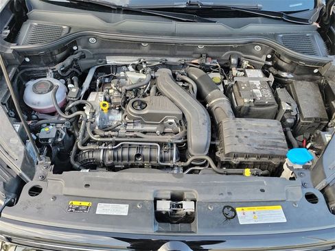 Used 2025 Volkswagen Taos S image 28