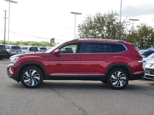 Certified 2025 Volkswagen Atlas SEL AWD/4WD image 4