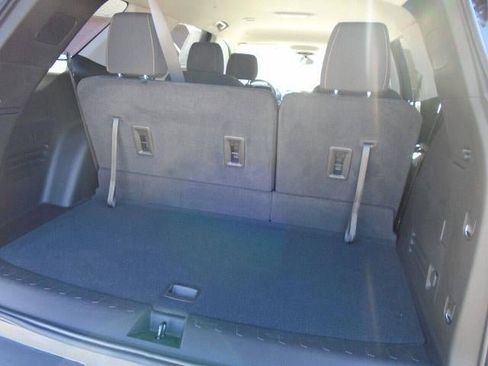 Used 2020 Chevrolet Traverse LT AWD/4WD image 26