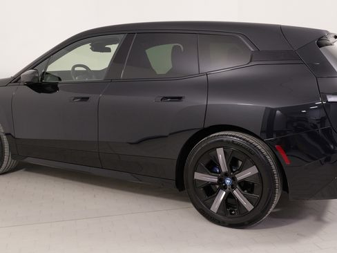 Used 2025 BMW iX xDrive50 w/ Premium Package image 16