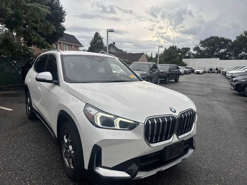Used 2023 BMW X1 xDrive28i w/ Convenience Package AWD/4WD image 2