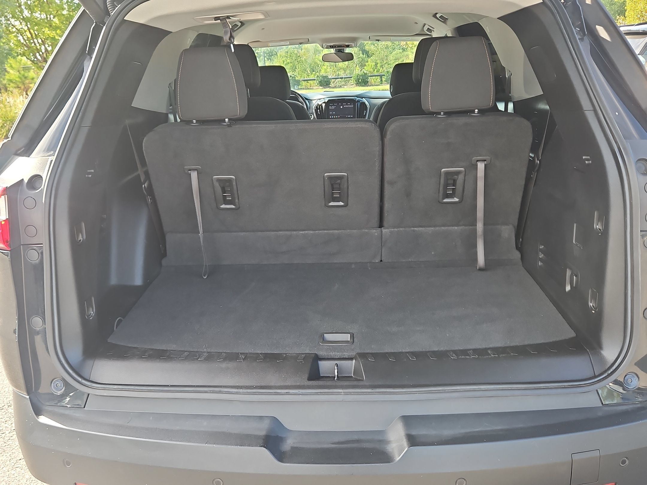 Used 2020 Chevrolet Traverse LT FWD image 18