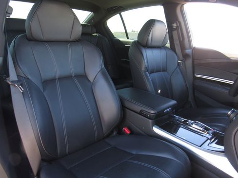 Certified 2020 Acura RLX w/ Technology Package image 11