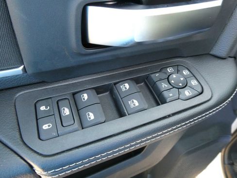 New 2026 RAM 2500 Big Horn AWD/4WD image 19